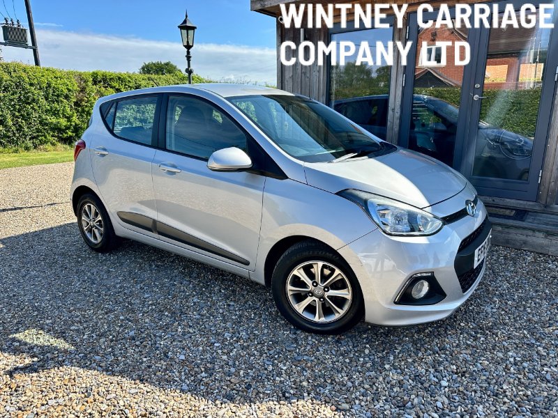 None HYUNDAI I10 3,295... photo